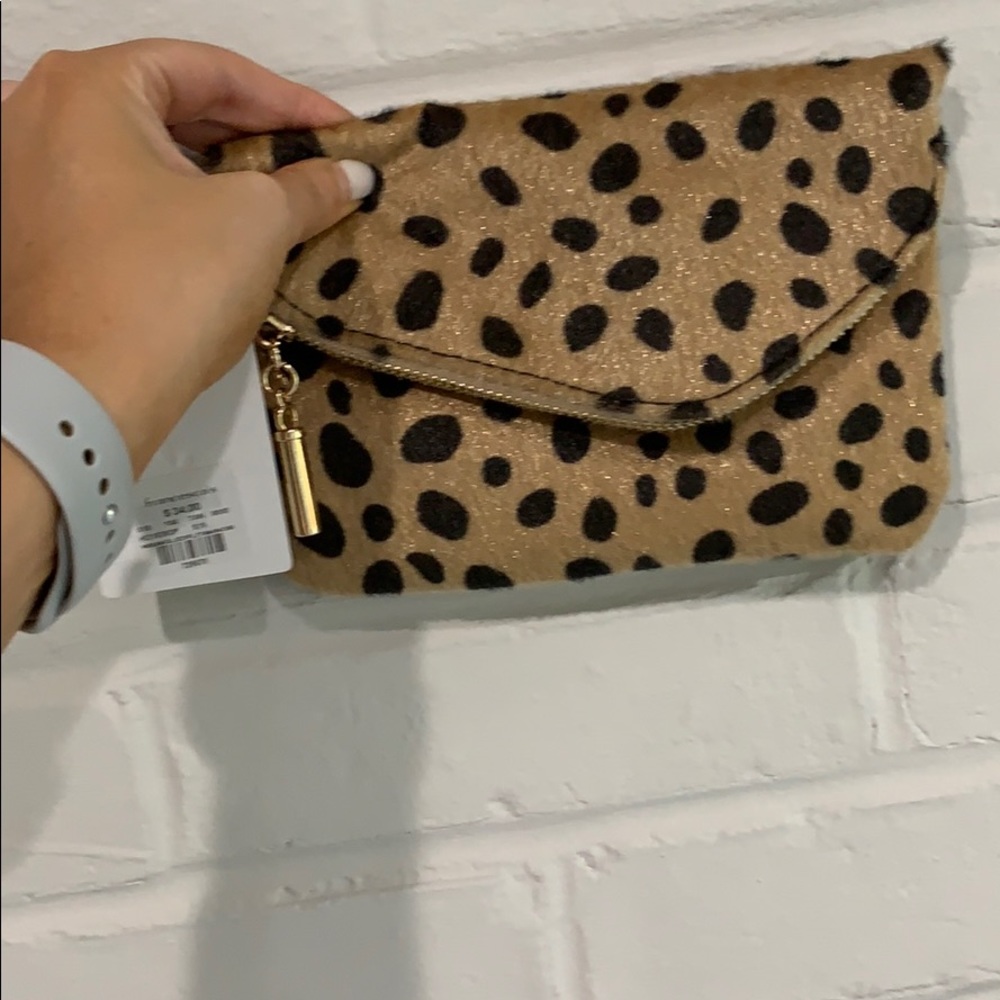 NWOT Cheetah clutch with gold chain